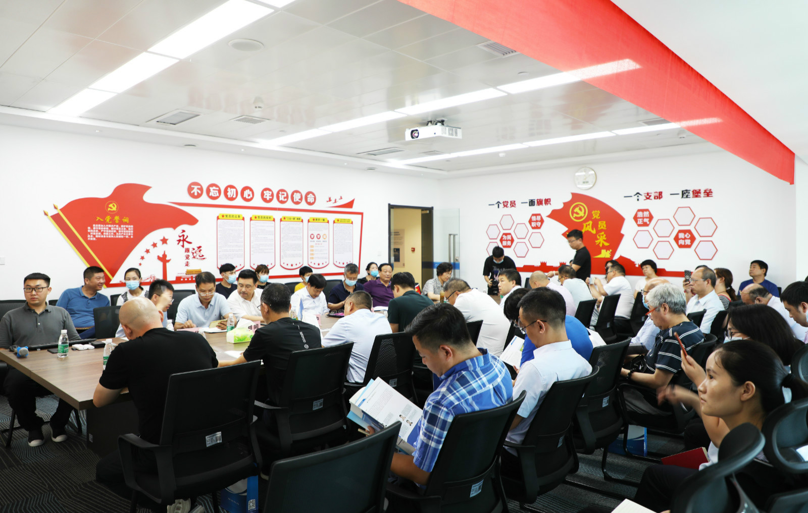 修图_官网.jpg